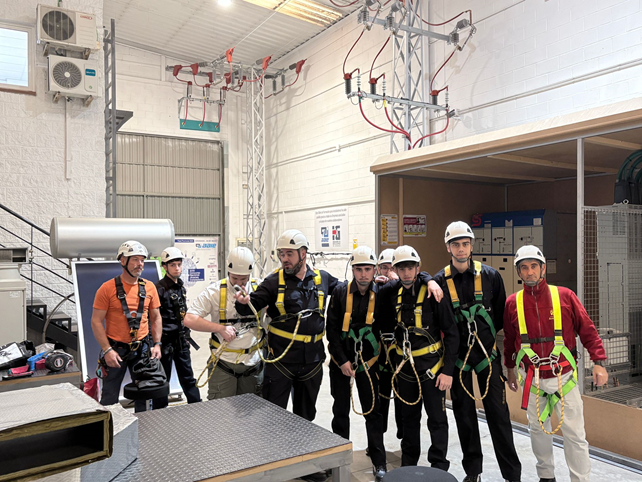 Proyecto Especialización técnica en infraestructuras energéticas y redes de datos: Certificación, Sostenibilidad y Seguridad Industrial con Endesa